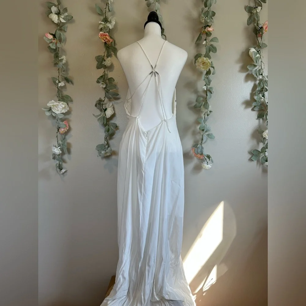 GIVENCHY Sleeveless Crystal Gown - Picture 11 of 17
